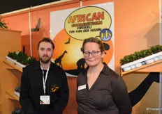 Sven en Mandy laten de Afrika Collectie van Kwekerij Tom van der Hoorn zien in Aalsmeer